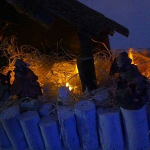 Driftwood Nativity Candle / 19x12 inch